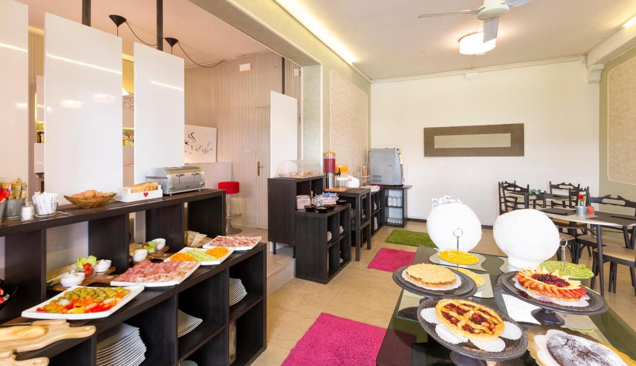 Hotel Condor-New 2024-Con Piscina ريتشيوني المظهر الخارجي الصورة