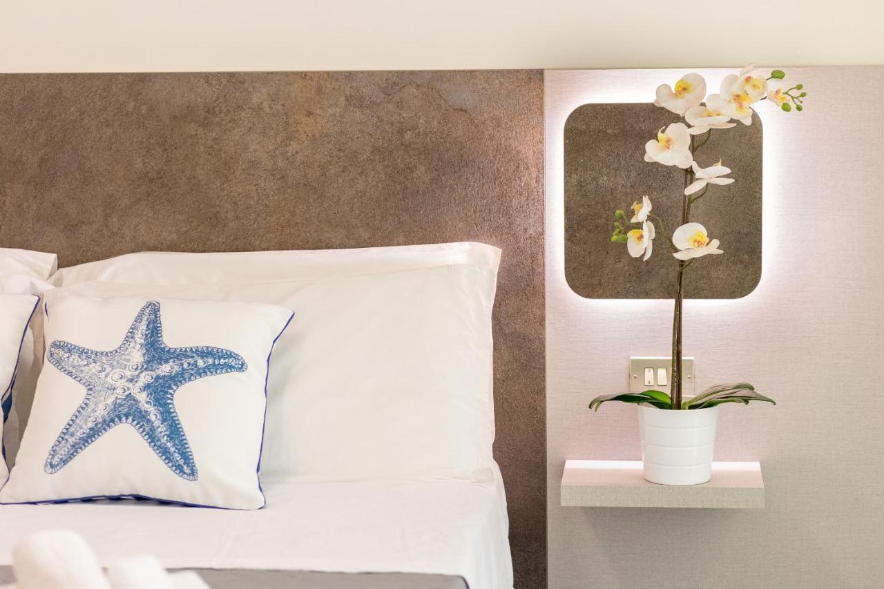 Hotel Condor-New 2024-Con Piscina ريتشيوني المظهر الخارجي الصورة